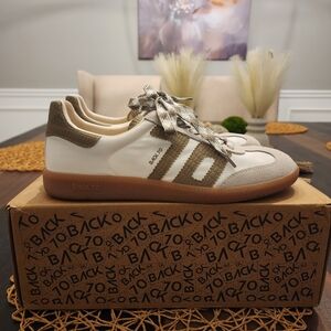 Back 70 Ghost Sneaker in Taupe